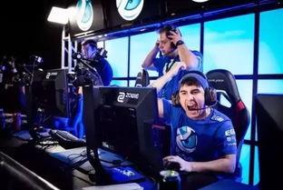 电竞吃瓜博主是谁呀视频,揭秘“电竞吃瓜博主”身份之谜